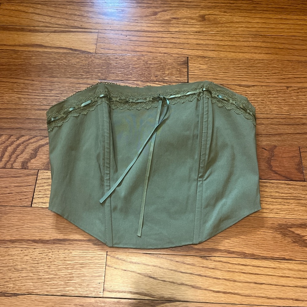 Pacsun Beverly and Beck Woman’s Olive Green Sleeveless Bow Top Size XS